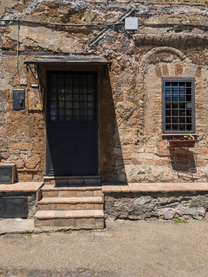 Casa Vacanze La Piazzetta Del Castello Montecalvello Εξωτερικό φωτογραφία